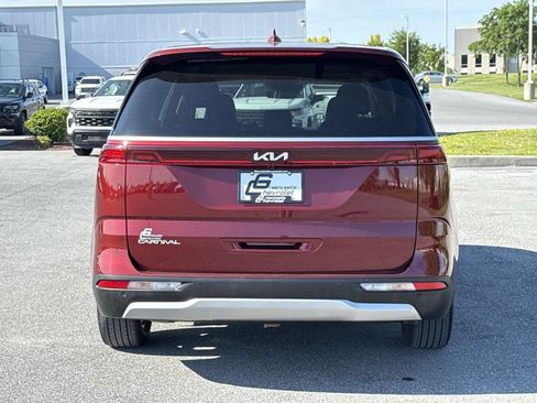 Used 2024 Kia Carnival EX FWD image 26