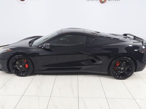 Used 2021 Chevrolet Corvette Stingray Premium Cpe w/ Z51 Performance Package RWD image 35