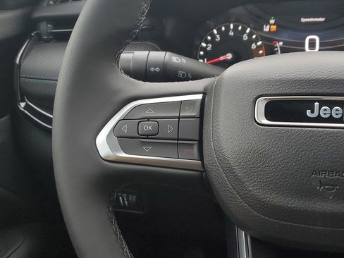 New 2026 Jeep Compass Latitude image 22