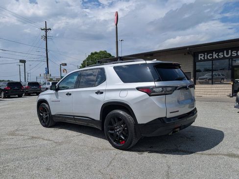 Used 2018 Chevrolet Traverse Premier w/ Redline Edition AWD/4WD image 9