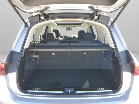 New 2026 Mercedes-Benz GLS 450 4MATIC image 8