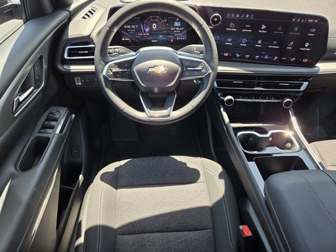New 2026 Chevrolet Traverse LT w/ Driver Confidence Package FWD image 10