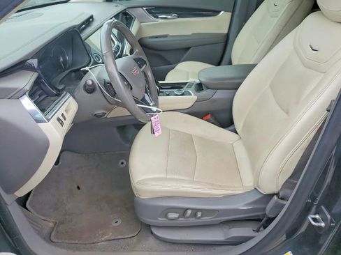 Used 2020 Cadillac XT6 Premium Luxury FWD image 7