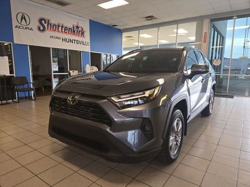 Used 2024 Toyota RAV4 XLE w/ Convenience Package FWD image 1