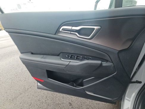 New 2026 Kia Sportage EX FWD image 17