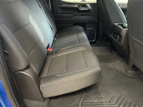 Used 2024 Chevrolet Silverado 1500 LT Trail Boss w/ Convenience Package II AWD/4WD image 29
