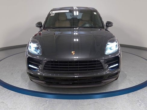 Used 2019 Porsche Macan AWD/4WD image 2