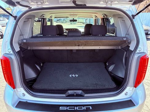 Used 2009 Scion xB FWD image 15