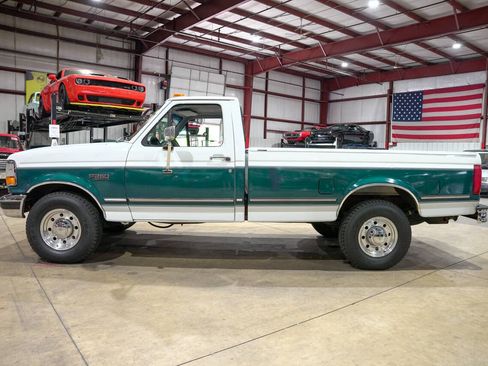Used 1995 Ford F250 2WD Regular Cab image 4