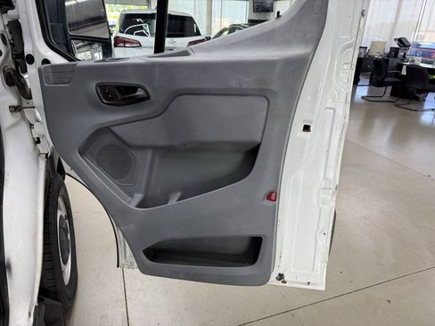 Used 2016 Ford Transit 250 130 Low Roof RWD image 13
