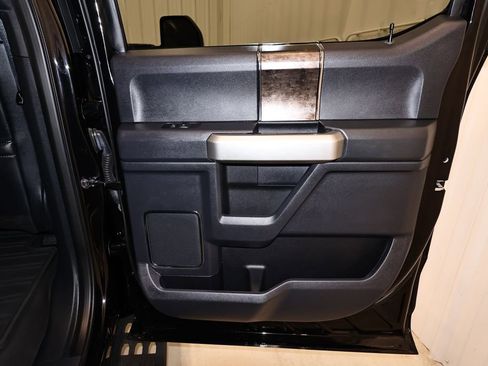 Certified 2022 Ford F350 Lariat w/ Tremor Off-Road Package image 16