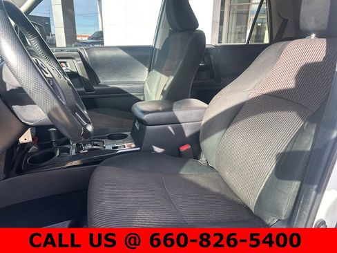 Used 2018 Toyota 4Runner TRD Off-Road image 12