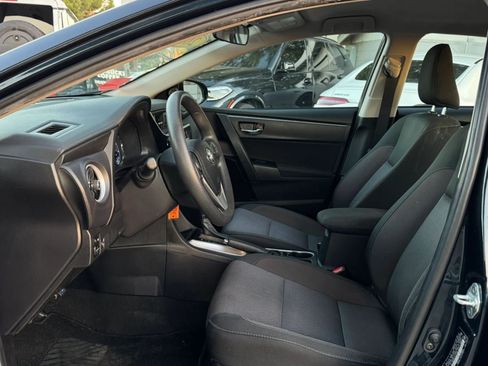 Used 2019 Toyota Corolla LE w/ Carpet Mat Package (TMS) FWD image 28
