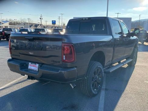 New 2026 RAM 2500 Laramie AWD/4WD image 8