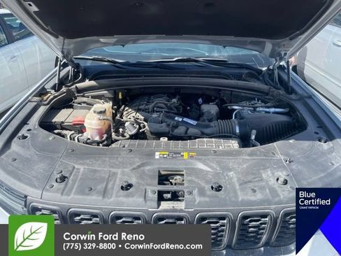 Used 2024 Jeep Grand Cherokee Altitude AWD/4WD image 20