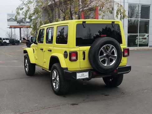 Used 2023 Jeep Wrangler Sahara image 7