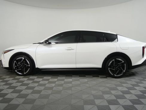 Used 2025 Kia K4 GT-Line w/ GT-Line Premium Package FWD image 5