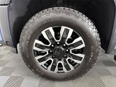New 2026 GMC Sierra 2500 Denali Ultimate AWD/4WD image 10