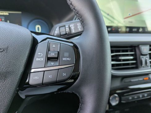 New 2026 Ford Escape SE w/ PHEV Premium Package image 30