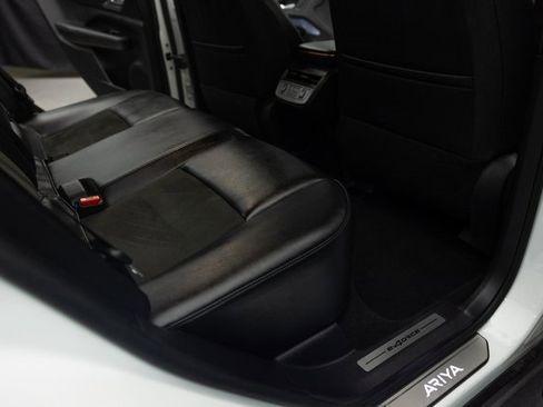 Used 2023 Nissan Ariya AWD image 13