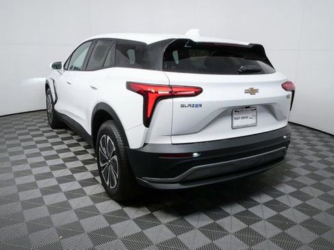 New 2026 Chevrolet Blazer EV LT image 26