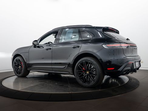 Used 2022 Porsche Macan GTS w/ Premium Package Plus AWD/4WD image 3