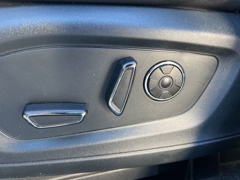 Used 2020 Ford Explorer ST w/ Premium Technology Package image 30