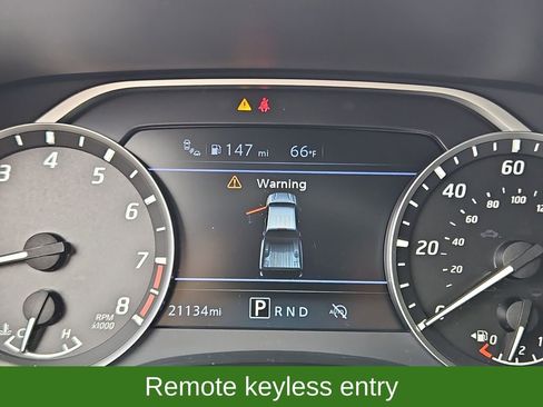 Used 2025 Nissan Frontier SV image 13