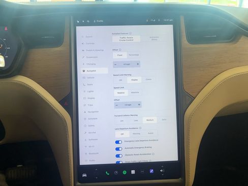 Used 2019 Tesla Model X AWD/4WD image 36