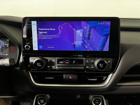 Certified 2026 Toyota Grand Highlander XLE image 18