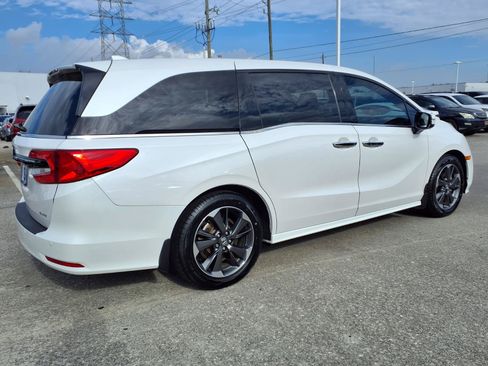 Certified 2023 Honda Odyssey Elite image 24