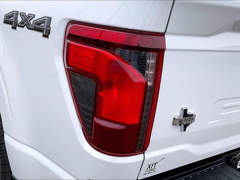 New 2026 Ford F150 XLT w/ Equipment Group 302A MID image 14