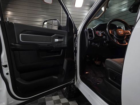 Used 2019 RAM 2500 Big Horn image 33