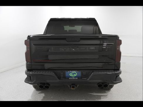 Certified 2022 Chevrolet Silverado 1500 RST w/ Redline Edition AWD/4WD image 20