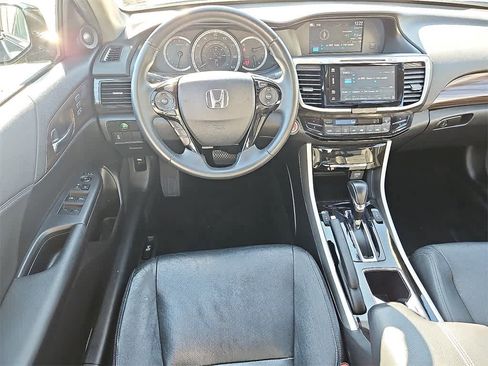 Used 2016 Honda Accord EX-L image 10