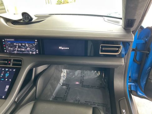 Used 2022 Porsche Taycan Turbo S w/ Premium Package image 28