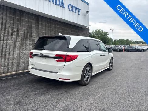 Certified 2022 Honda Odyssey Touring image 4