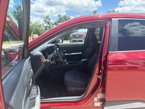 Certified 2025 Nissan Kicks SV w/ SV Premium Package FWD image 10