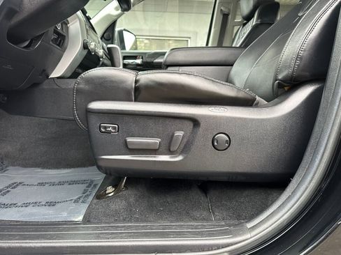 Used 2020 Toyota Tundra Platinum image 10