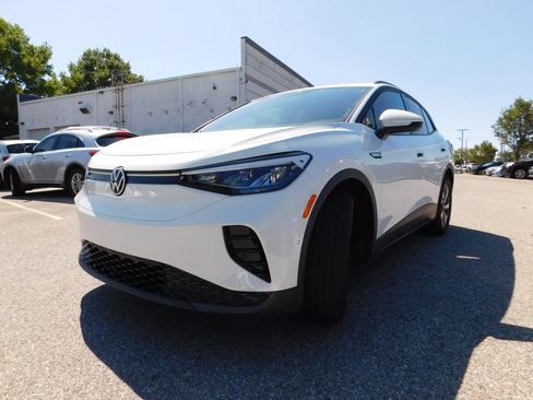 Used 2023 Volkswagen ID.4 Pro RWD image 4