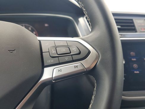 Used 2024 Volkswagen Tiguan S image 22