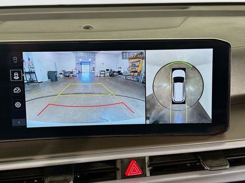 Used 2024 Kia Sorento SX image 21