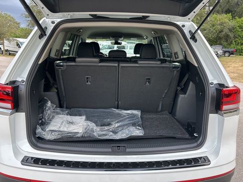 New 2026 Volkswagen Atlas SE image 51