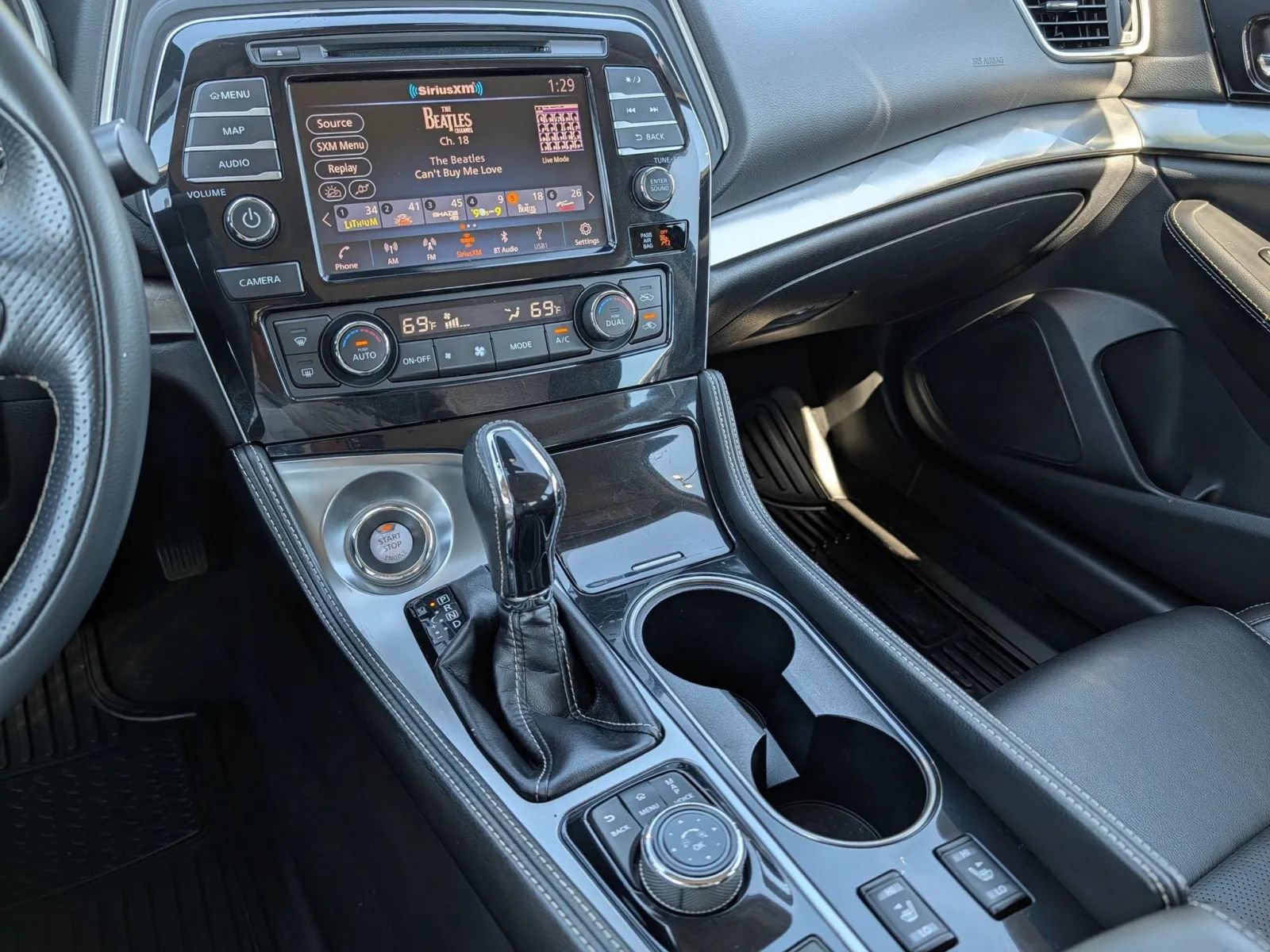 Used 2021 Nissan Maxima 3.5 SV w/ Floor Mat Group FWD image 24