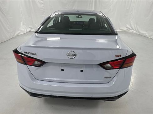 New 2025 Nissan Altima 2.5 SR w/ SR Premium Package image 4