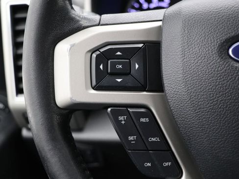 Used 2019 Ford F250 Lariat w/ Lariat Value Package image 23