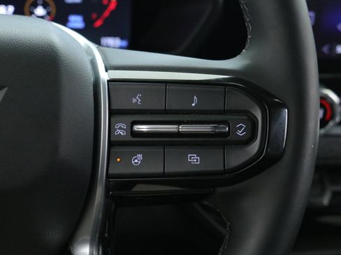 Used 2025 Chevrolet Colorado Trail Boss image 17