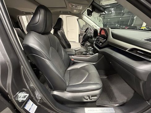 Used 2022 Toyota Highlander Limited image 44