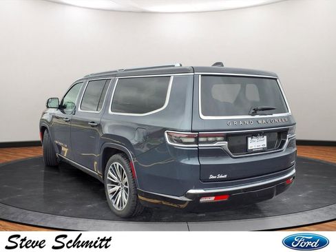 Used 2024 Jeep Grand Wagoneer L Series III image 3