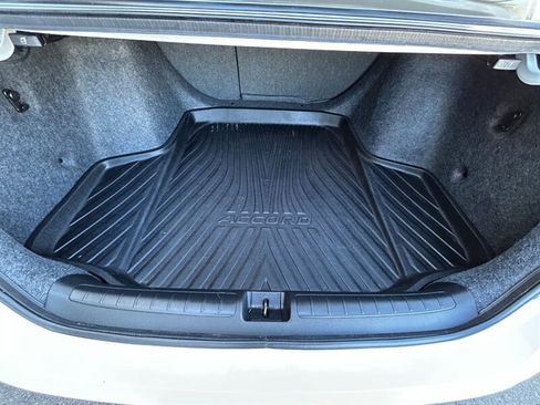 Used 2022 Honda Accord EX-L image 18